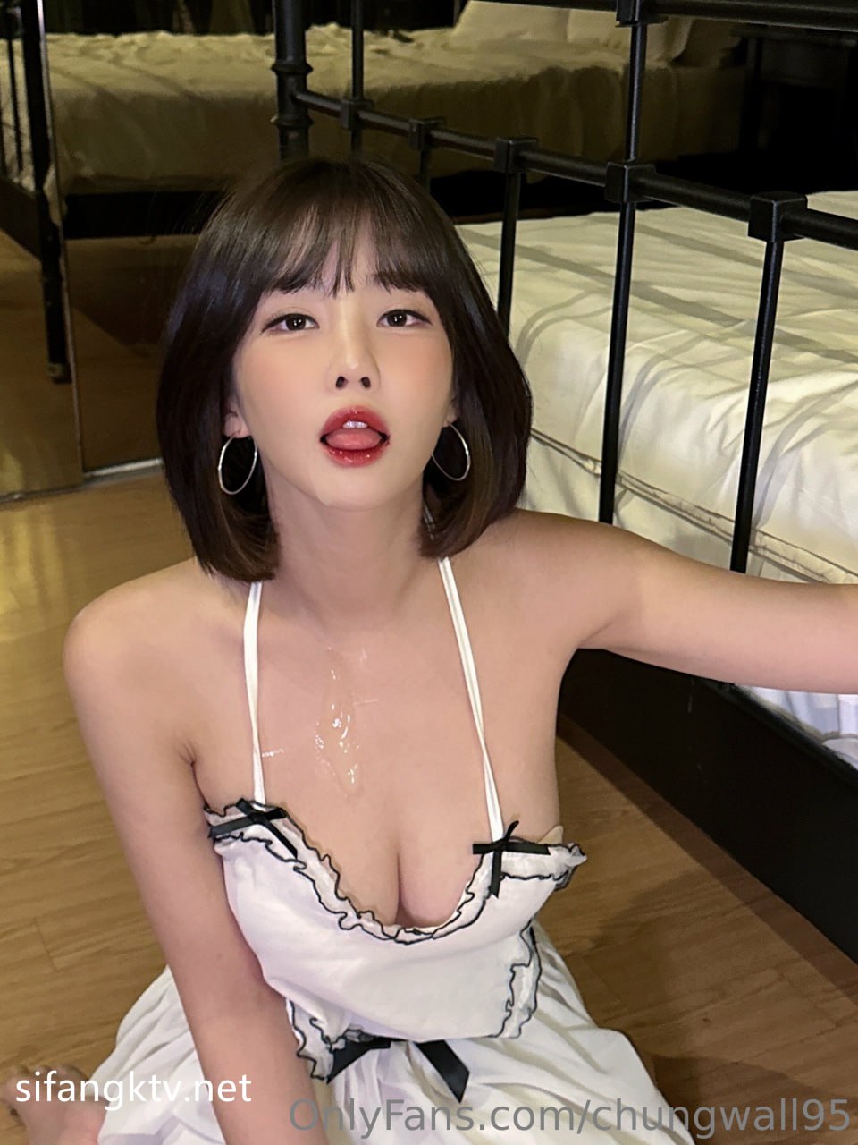 【2023-06-24】Big boobs 1